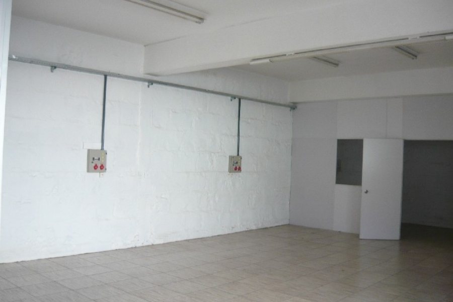 Predio com 490m², no bairro Cruzeiro em Caxias do Sul para Comprar