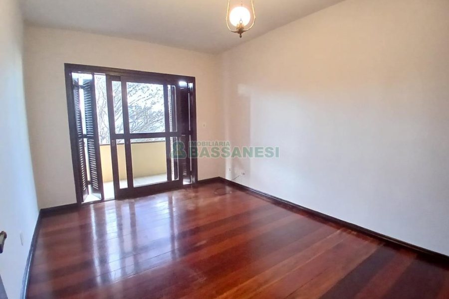 Apartamento com 194m², 3 dormitórios, 1 vaga, no bairro Lourdes em Caxias do Sul para Alugar ou Comprar