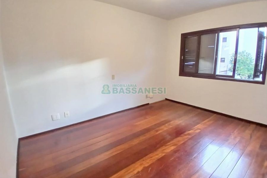 Apartamento com 194m², 3 dormitórios, 1 vaga, no bairro Lourdes em Caxias do Sul para Alugar ou Comprar