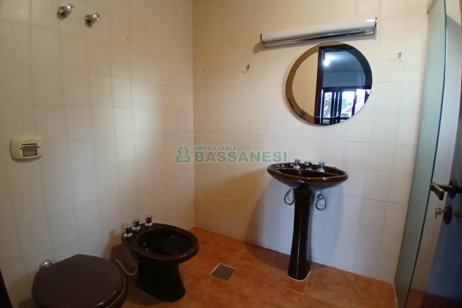 Apartamento com 194m², 3 dormitórios, 1 vaga, no bairro Lourdes em Caxias do Sul para Alugar ou Comprar