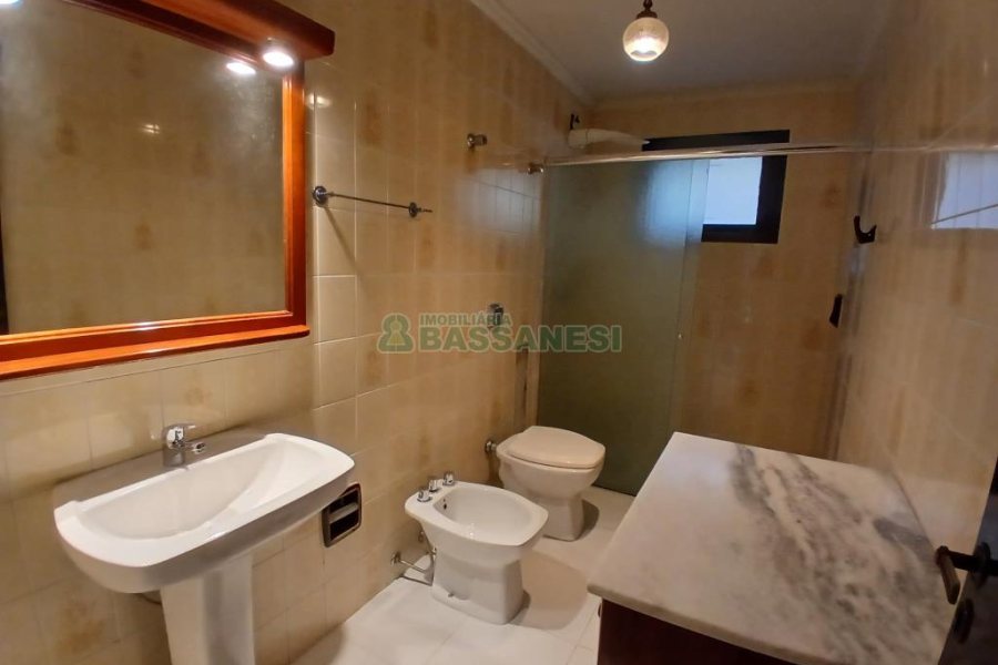 Apartamento com 194m², 3 dormitórios, 1 vaga, no bairro Lourdes em Caxias do Sul para Alugar ou Comprar