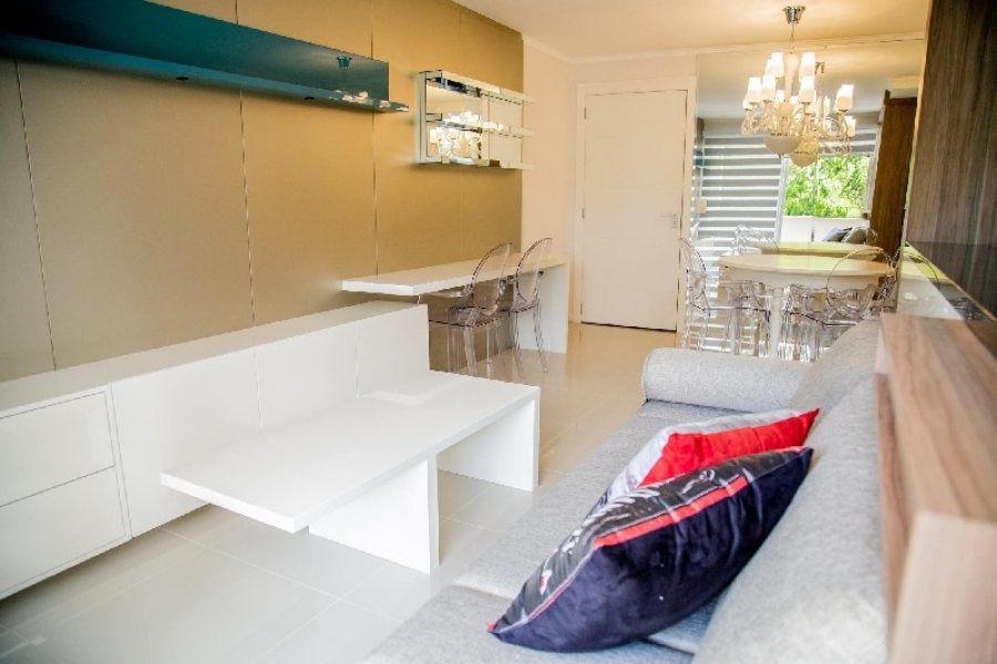 Apto Mobiliado com 64m², 2 dormitórios, 2 vagas, no bairro Petrópolis em Caxias do Sul para Alugar