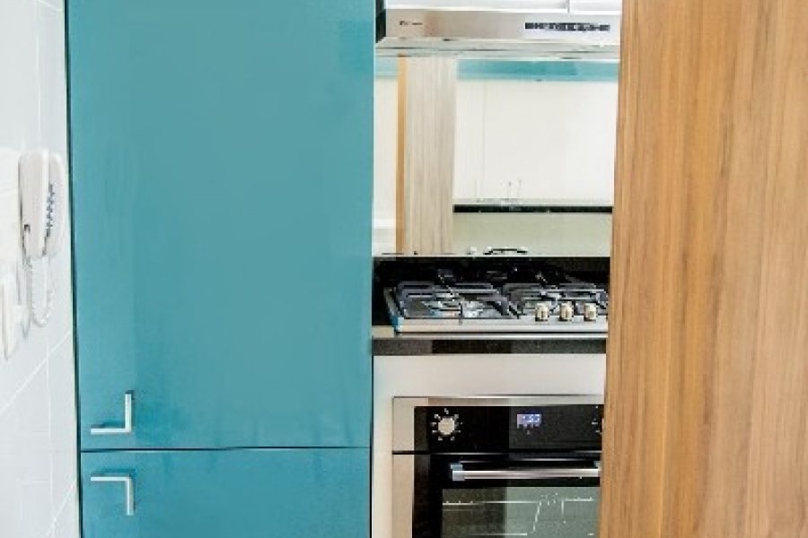 Apto Mobiliado com 64m², 2 dormitórios, 2 vagas, no bairro Petrópolis em Caxias do Sul para Alugar