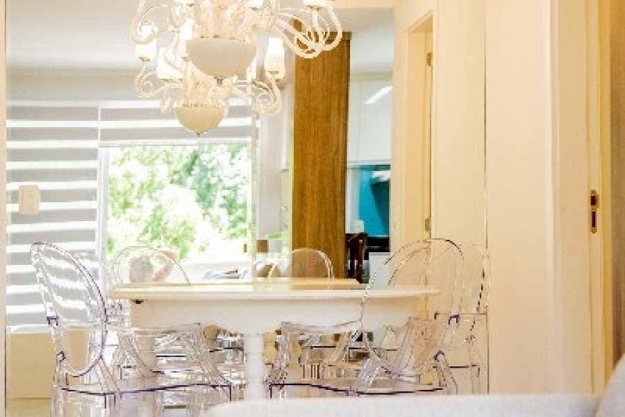 Apto Mobiliado com 64m², 2 dormitórios, 2 vagas, no bairro Petrópolis em Caxias do Sul para Alugar