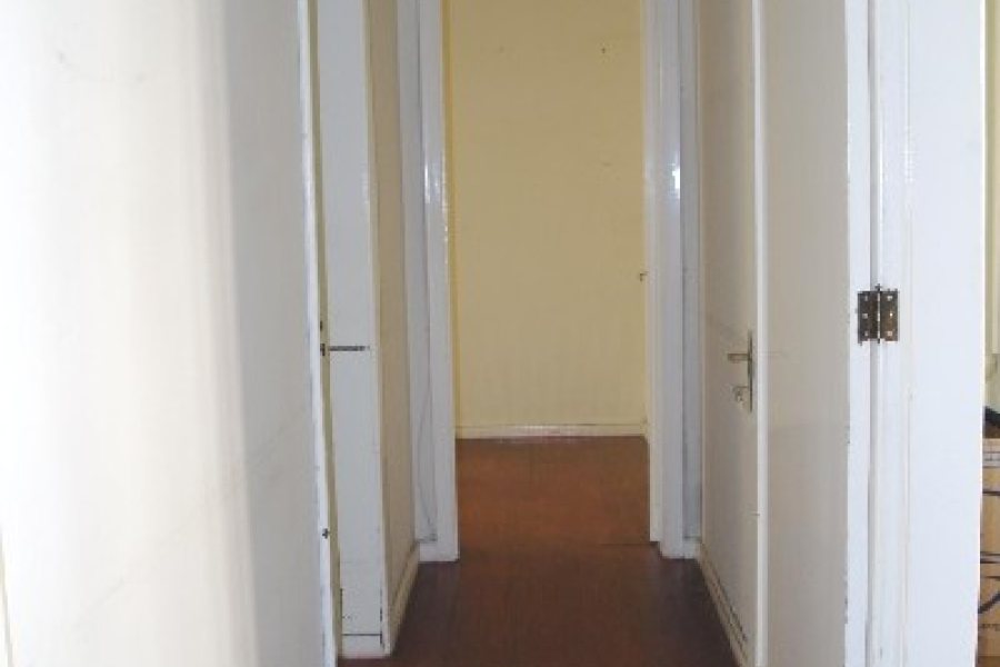 Casa Comercial com 400m², 4 dormitórios, 2 vagas, no bairro Centro em Caxias do Sul para Alugar