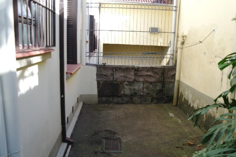 Casa Comercial com 400m², 4 dormitórios, 2 vagas, no bairro Centro em Caxias do Sul para Alugar