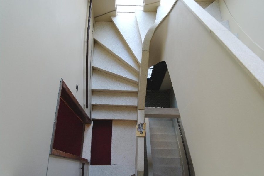 Casa Comercial com 400m², 4 dormitórios, 2 vagas, no bairro Centro em Caxias do Sul para Alugar