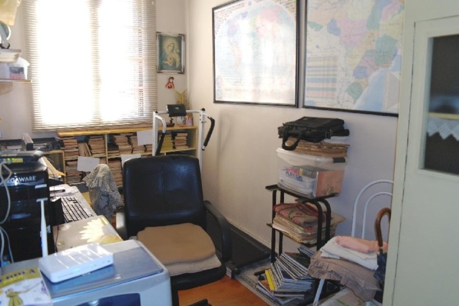 Casa Comercial com 400m², 4 dormitórios, 2 vagas, no bairro Centro em Caxias do Sul para Alugar