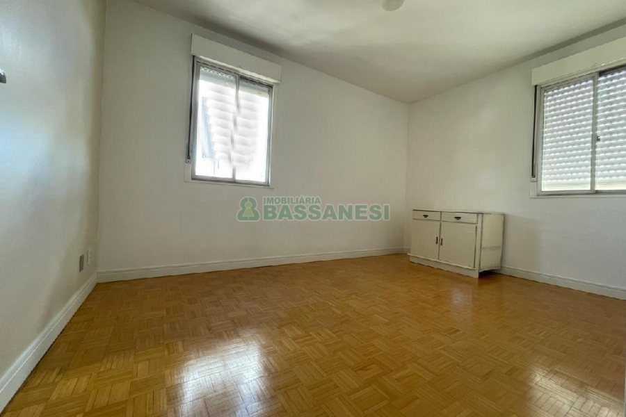 Apartamento com 68m², 2 dormitórios, 1 vaga, no bairro São Pelegrino em Caxias do Sul para Alugar ou Comprar