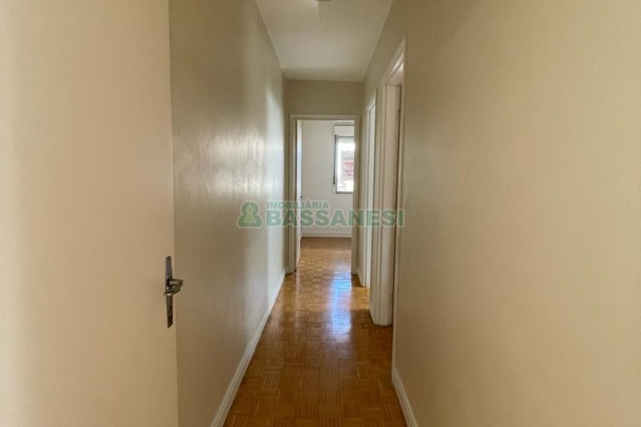 Apartamento com 68m², 2 dormitórios, 1 vaga, no bairro São Pelegrino em Caxias do Sul para Alugar ou Comprar