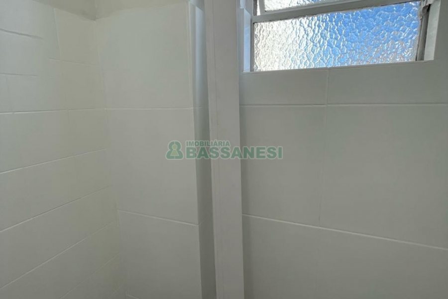 Apartamento com 68m², 2 dormitórios, 1 vaga, no bairro São Pelegrino em Caxias do Sul para Alugar ou Comprar