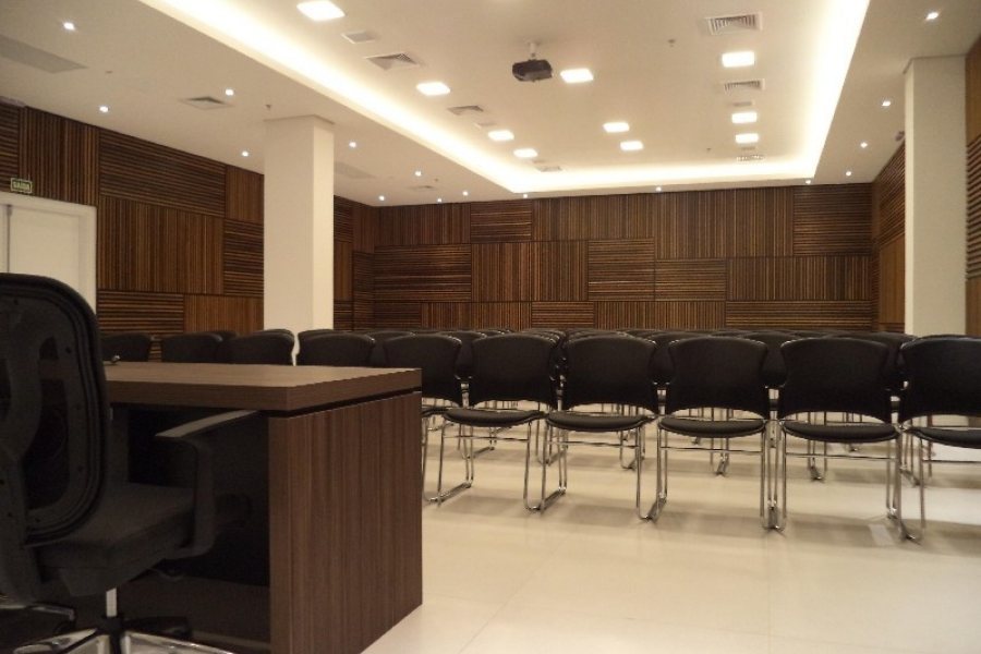 Sala com 46m², 1 vaga, no bairro São Pelegrino em Caxias do Sul para Comprar