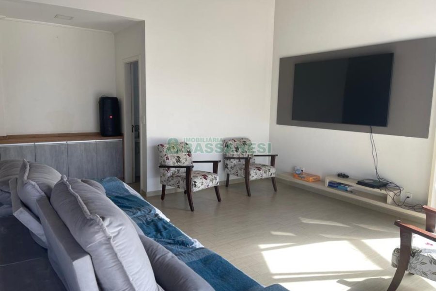 Apto Mobiliado com 250m², 3 dormitórios, 2 vagas, no bairro Floresta em Caxias do Sul para Alugar