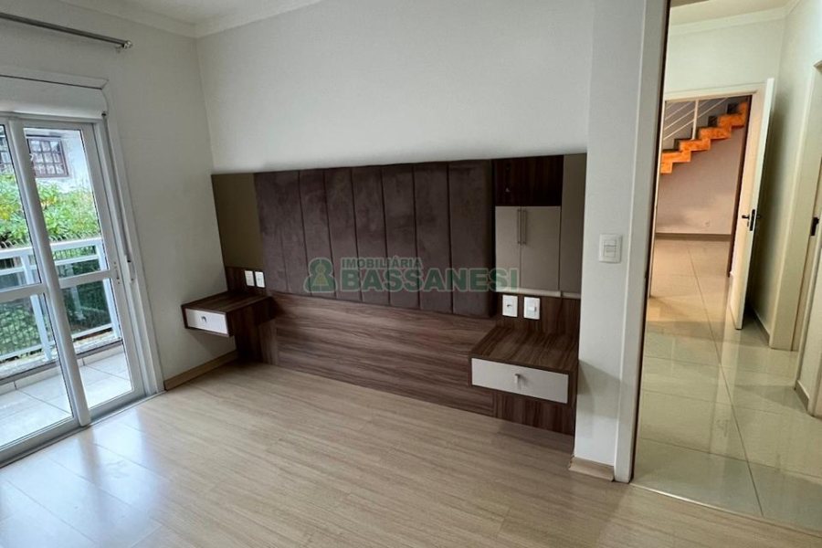 Apto Mobiliado com 250m², 3 dormitórios, 2 vagas, no bairro Floresta em Caxias do Sul para Alugar