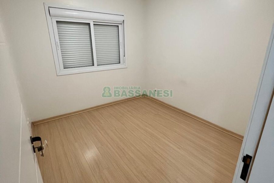 Apto Mobiliado com 250m², 3 dormitórios, 2 vagas, no bairro Floresta em Caxias do Sul para Alugar