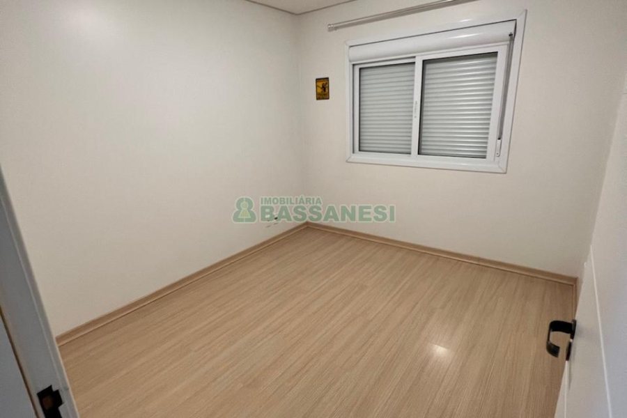 Apto Mobiliado com 250m², 3 dormitórios, 2 vagas, no bairro Floresta em Caxias do Sul para Alugar