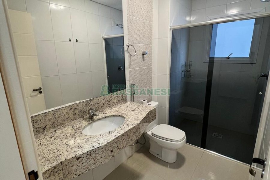 Apto Mobiliado com 250m², 3 dormitórios, 2 vagas, no bairro Floresta em Caxias do Sul para Alugar