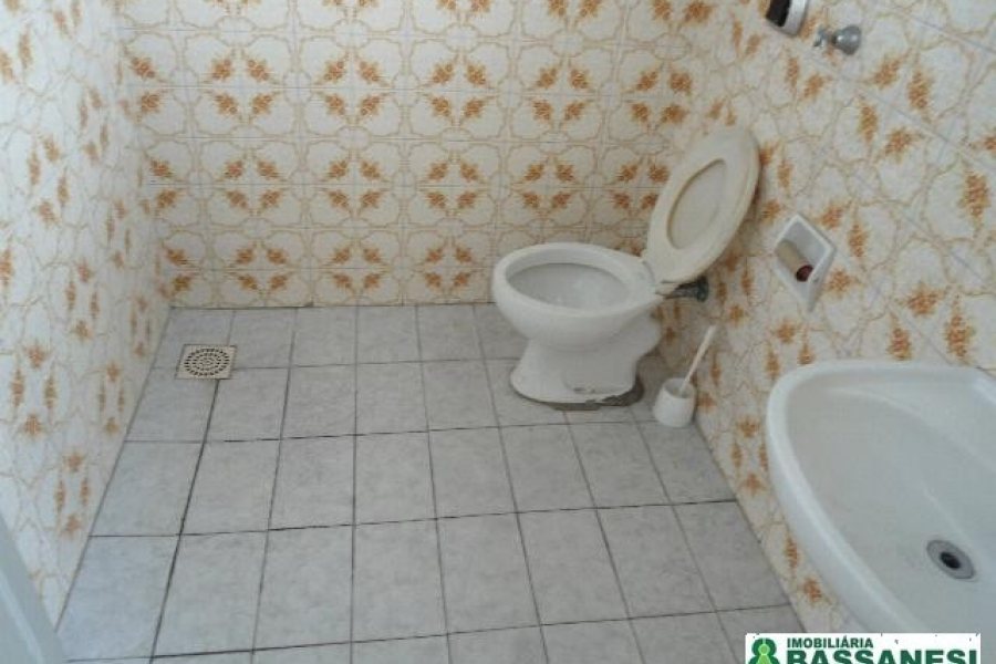 Loja com 45m², no bairro Lourdes em Caxias do Sul para Alugar