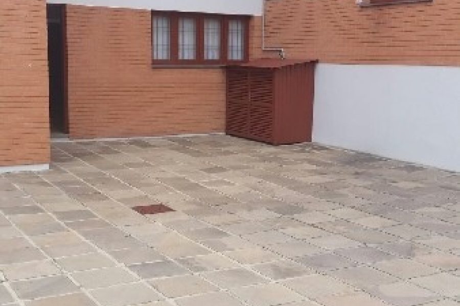 Apartamento com 164m², 3 dormitórios, 2 vagas, no bairro Cinqüentenário em Caxias do Sul para Comprar