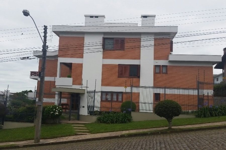 Apartamento com 164m², 3 dormitórios, 2 vagas, no bairro Cinqüentenário em Caxias do Sul para Comprar