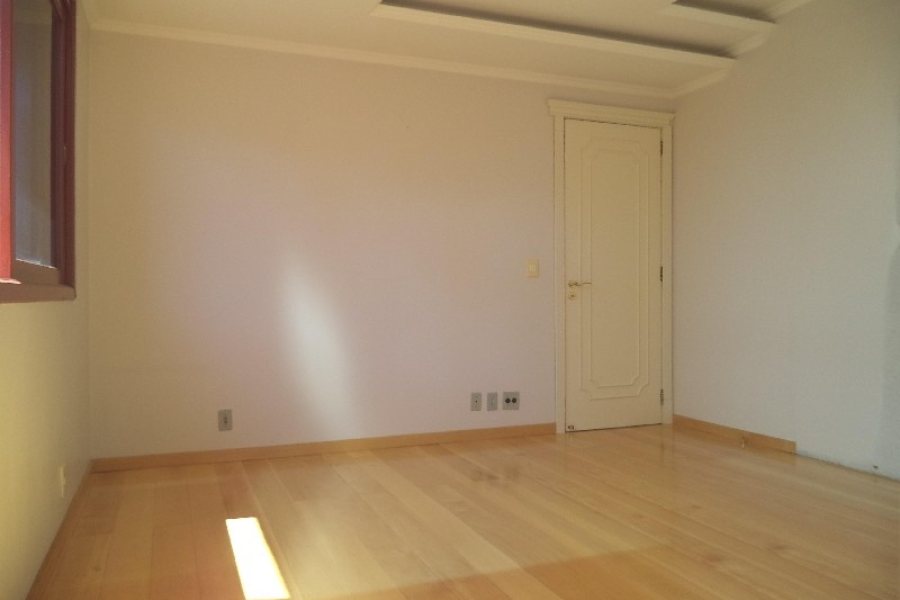 Apartamento com 164m², 3 dormitórios, 2 vagas, no bairro Cinqüentenário em Caxias do Sul para Comprar