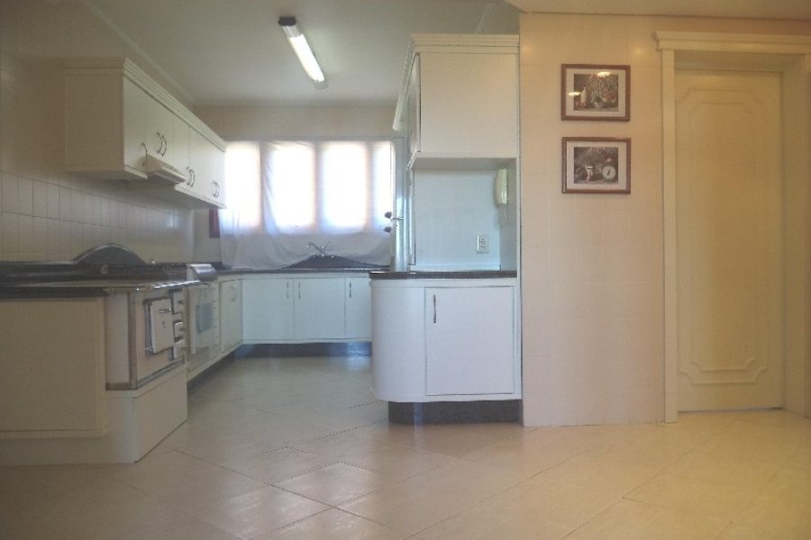 Apartamento com 164m², 3 dormitórios, 2 vagas, no bairro Cinqüentenário em Caxias do Sul para Comprar