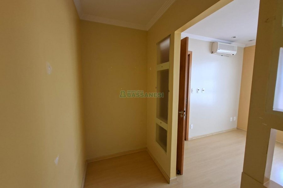 Sala com 60m², no bairro Centro em Caxias do Sul para Alugar
