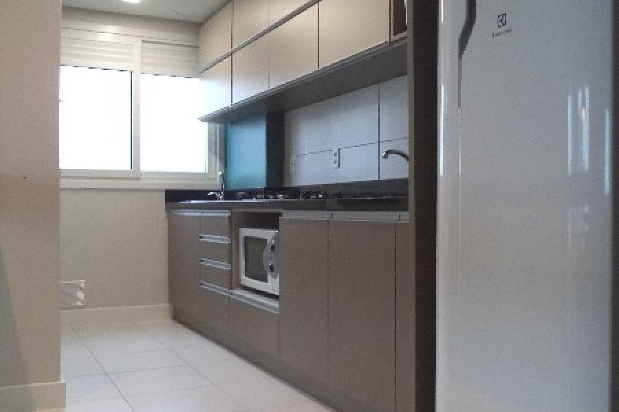 Apartamento com 90m², 2 dormitórios, 1 vaga, no bairro Centro em Caxias do Sul para Comprar