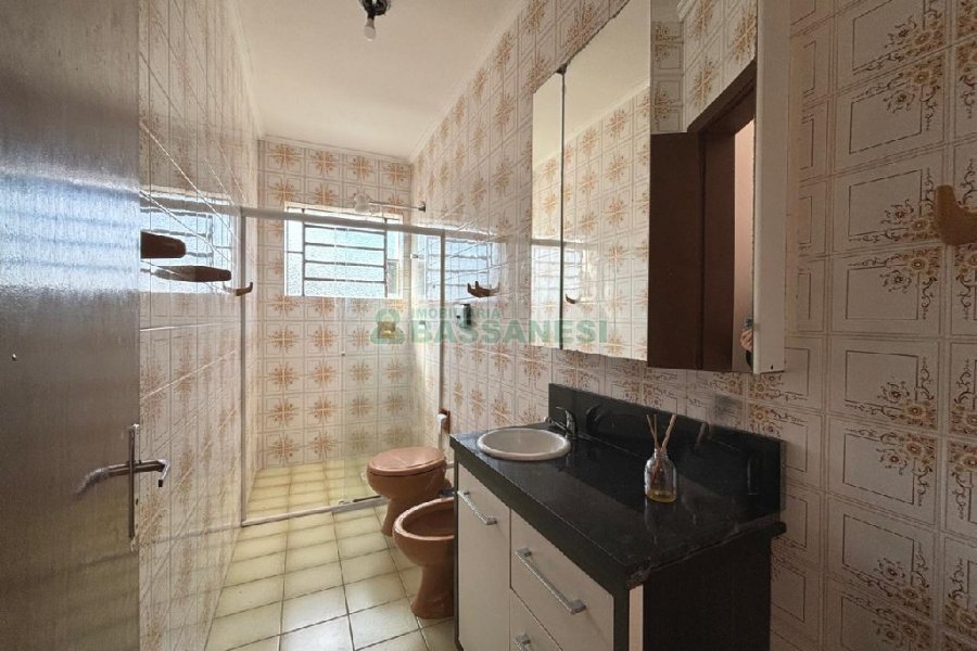 Apartamento com 82m², 2 dormitórios, 1 vaga, no bairro Medianeira em Caxias do Sul para Alugar