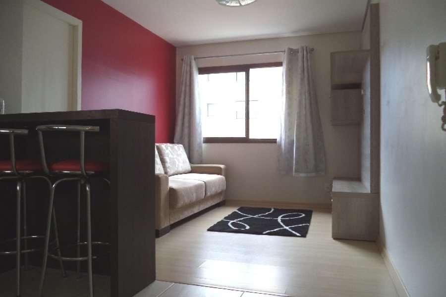 Apto Mobiliado com 41m², 1 dormitório, no bairro Centro em Caxias do Sul para Alugar