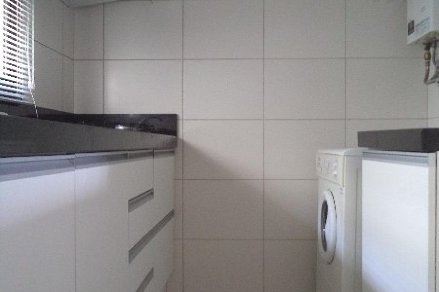 Apto Mobiliado com 41m², 1 dormitório, no bairro Centro em Caxias do Sul para Alugar