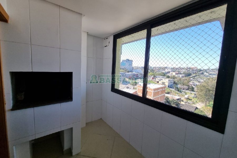 Apartamento com 101m², 3 dormitórios, 2 vagas, no bairro São Caetano em Caxias do Sul para Comprar