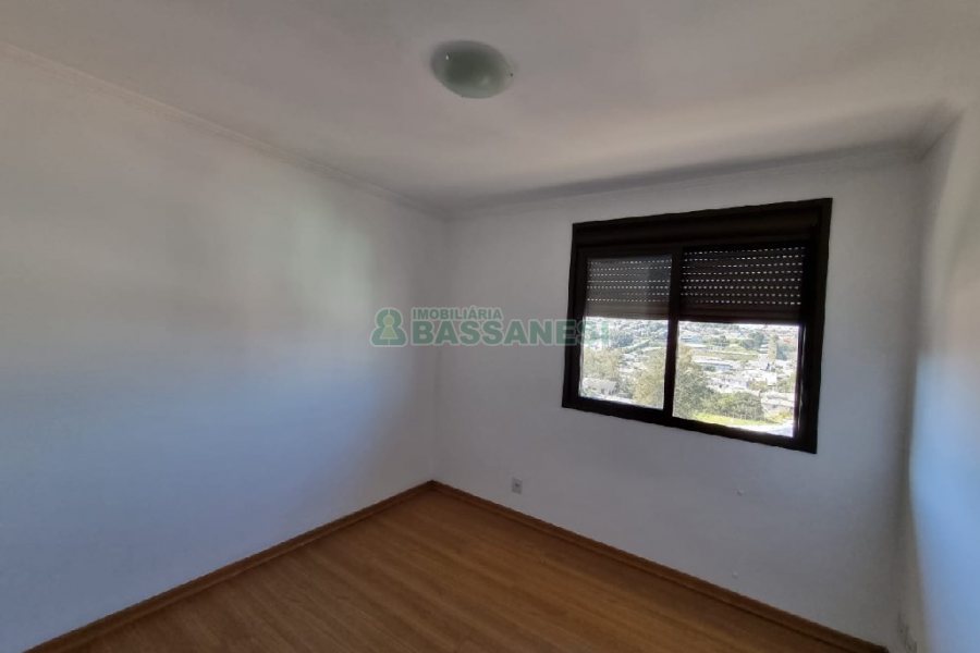 Apartamento com 101m², 3 dormitórios, 2 vagas, no bairro São Caetano em Caxias do Sul para Comprar