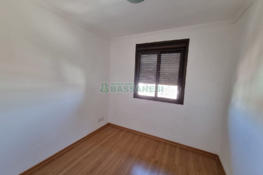 Apartamento com 101m², 3 dormitórios, 2 vagas, no bairro São Caetano em Caxias do Sul para Comprar
