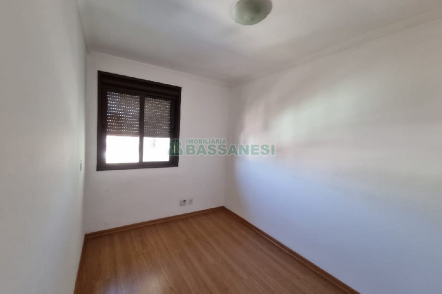 Apartamento com 101m², 3 dormitórios, 2 vagas, no bairro São Caetano em Caxias do Sul para Comprar