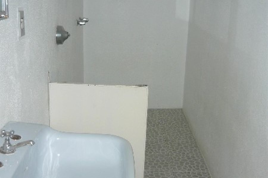 Casa Comercial com 500m², 5 dormitórios, 1 vaga, no bairro Centro em Caxias do Sul para Comprar