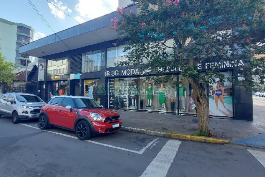 Sala com 73m², 2 vagas, no bairro São Pelegrino em Caxias do Sul para Comprar