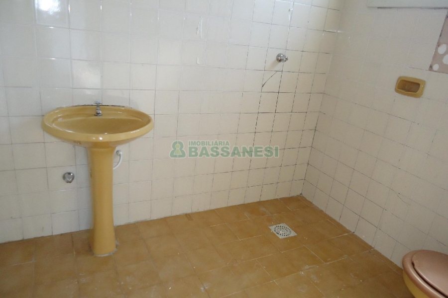 Sala com 46m², no bairro Centro em Caxias do Sul para Alugar