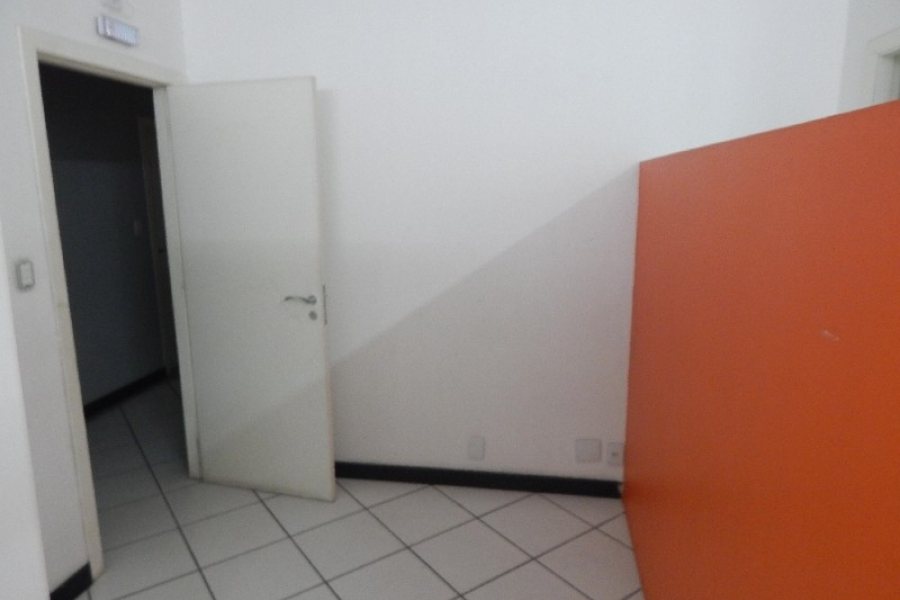 Sala com 50m², no bairro Lourdes em Caxias do Sul para Alugar