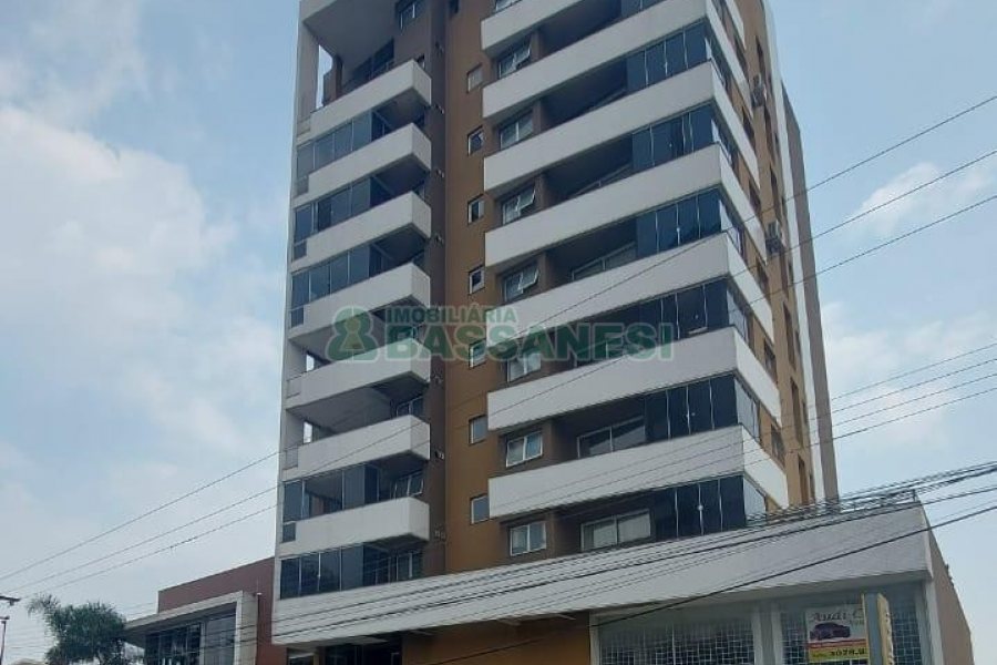 Apartamento com 105m², 3 dormitórios, 2 vagas, no bairro Sagrada Família em Caxias do Sul para Alugar