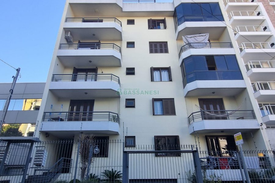 Apartamento com 120m², 3 dormitórios, 2 vagas, no bairro Pio X em Caxias do Sul para Alugar