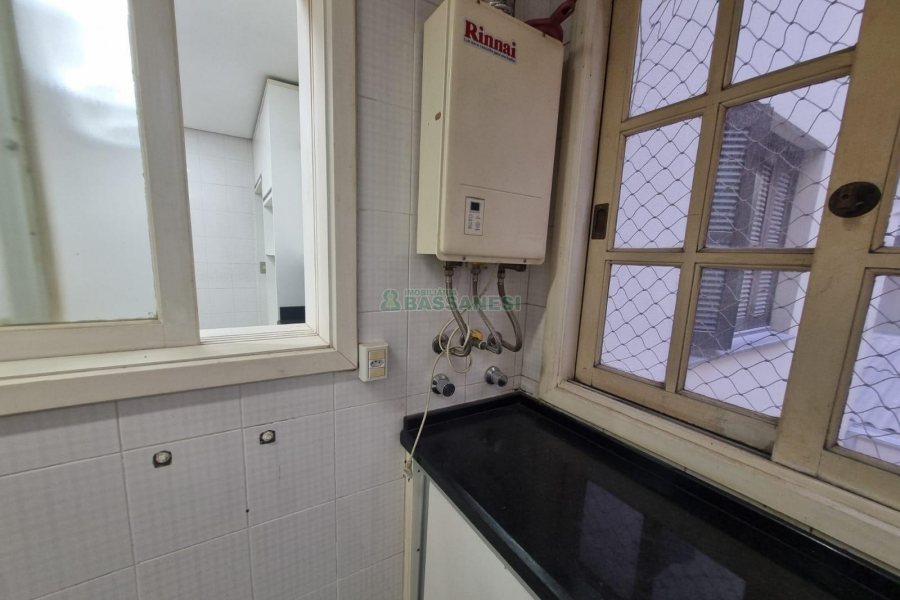 Apartamento com 120m², 3 dormitórios, 2 vagas, no bairro Pio X em Caxias do Sul para Alugar