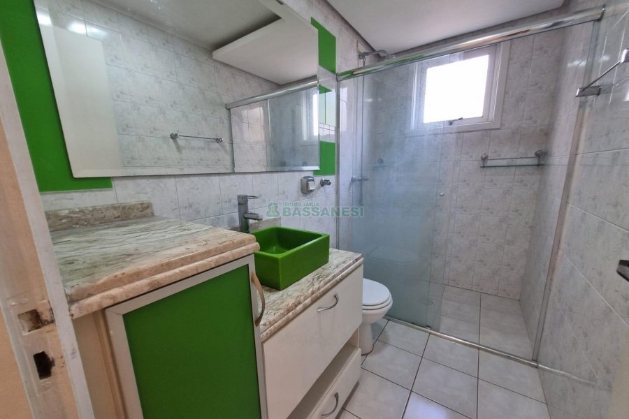 Apartamento com 120m², 3 dormitórios, 2 vagas, no bairro Pio X em Caxias do Sul para Alugar