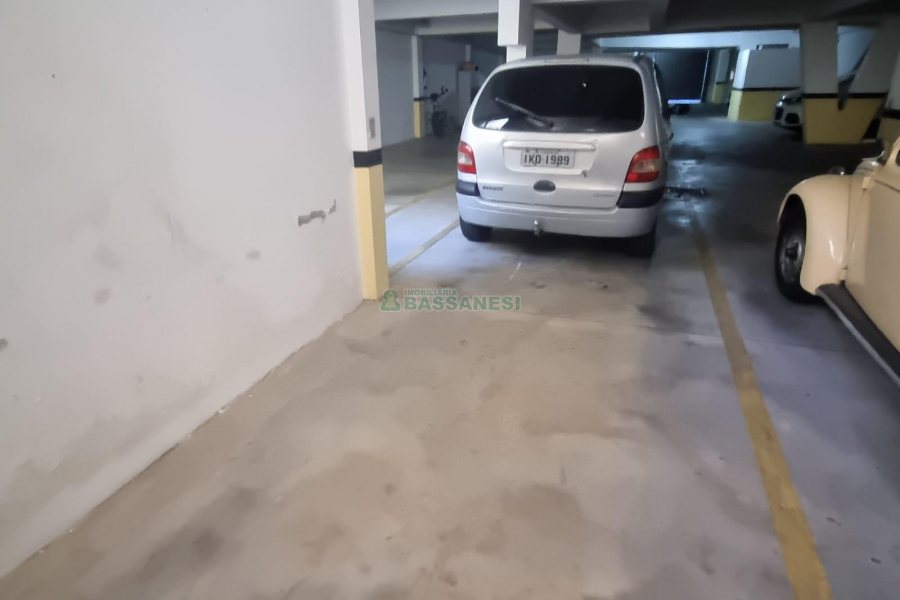 Apartamento com 120m², 3 dormitórios, 2 vagas, no bairro Pio X em Caxias do Sul para Alugar