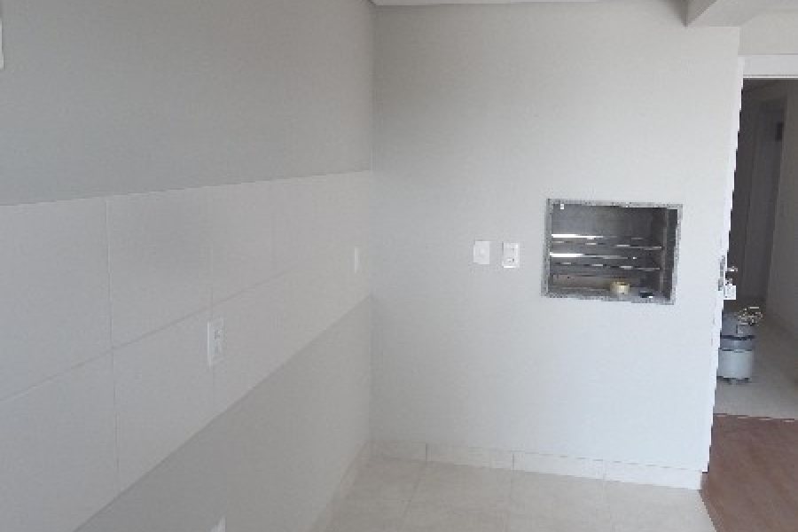 Apartamento com 55m², 2 dormitórios, 1 vaga, no bairro Petrópolis em Caxias do Sul para Comprar