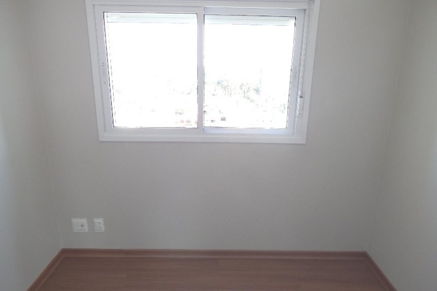 Apartamento com 55m², 2 dormitórios, 1 vaga, no bairro Petrópolis em Caxias do Sul para Comprar