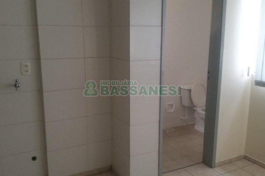 Sala com 44m², no bairro Centro em Caxias do Sul para Alugar