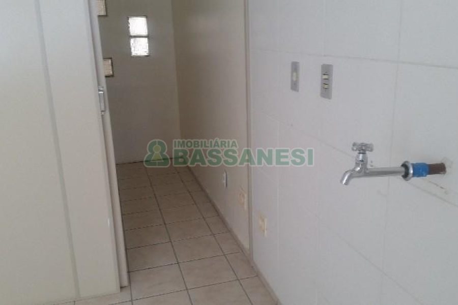 Sala com 44m², no bairro Centro em Caxias do Sul para Alugar