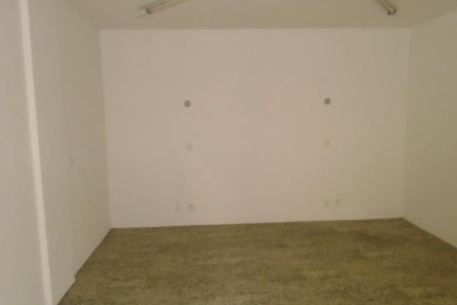 Sala com 20m², no bairro Centro em Caxias do Sul para Alugar