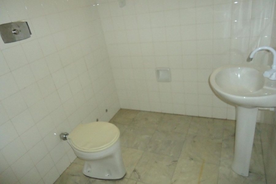 Sala com 20m², no bairro Centro em Caxias do Sul para Alugar
